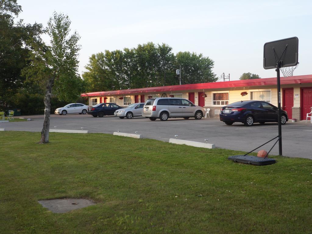 جودريتش The Silver Birch Motel المظهر الخارجي الصورة